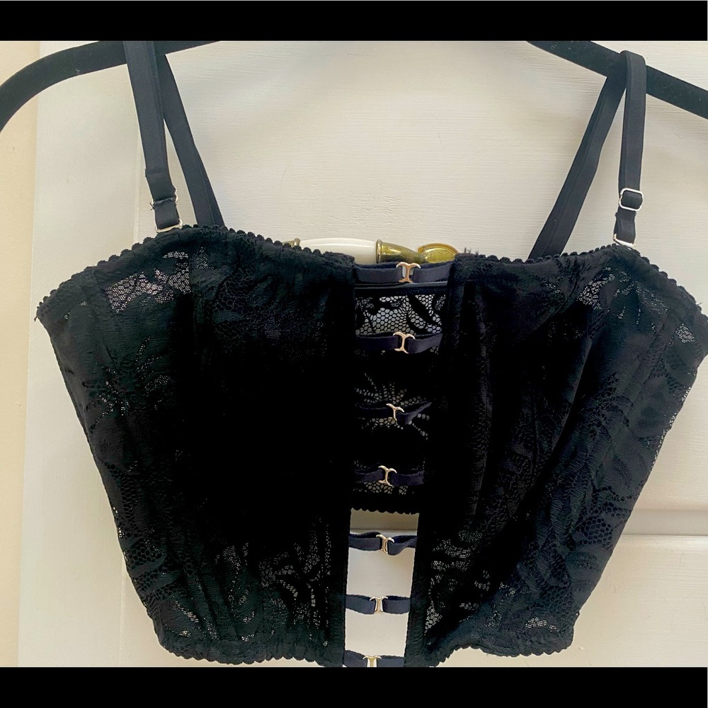 Victoria’s Secret lace bustier with side zipper